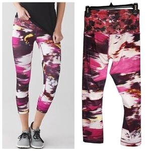 Lululemon Wunder Under Crop High Rise  Pigment Wind Berry Rumble Multi size 6.